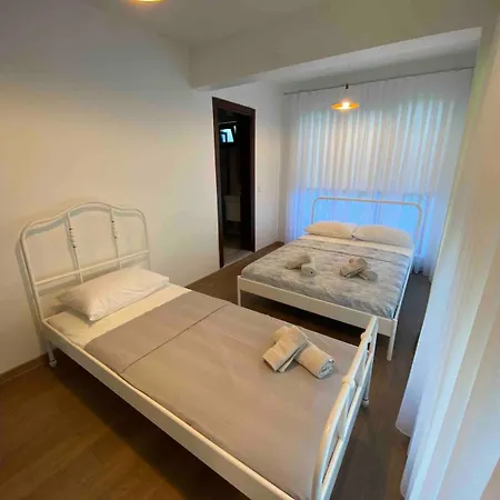 Luxury Big In With Pool Skmaxx Villa