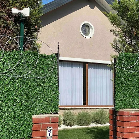 Luxury Big In With Pool Skmaxx Villa