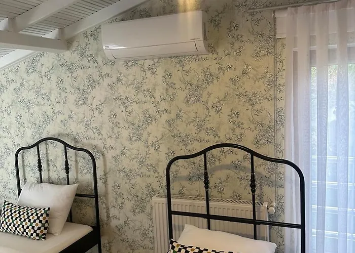 Luxury Big In With Pool Skmaxx Villa *