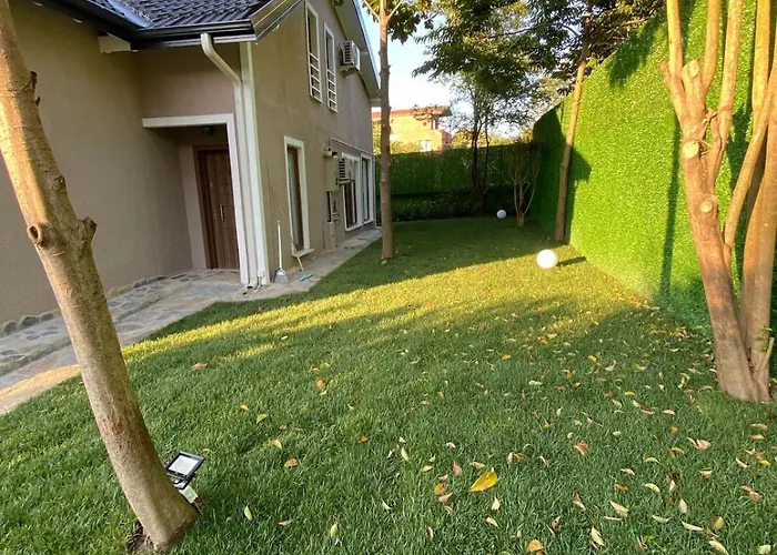 Villa Luxury Big In With Pool Skmaxx *