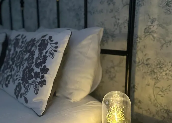 Villa Luxury Big In With Pool Skmaxx *