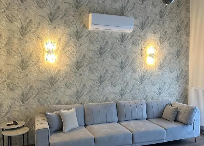 Luxury Big In With Pool Skmaxx